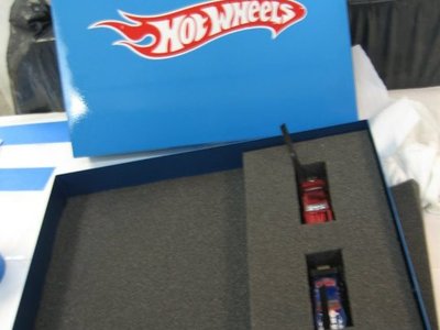 We teamed up with Hot Wheels to create this special Hot Wheels metal box with 2 custom USB Hot Wheel cars for a product presentation.	